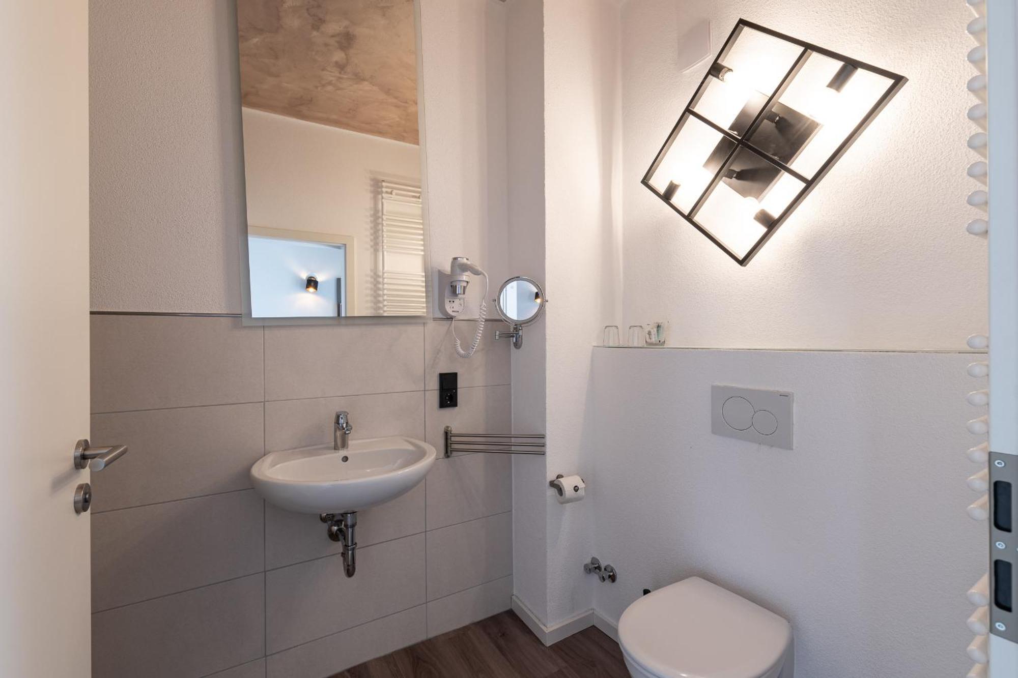 ホテル ポルタ ニグラ トリーア 部屋 写真